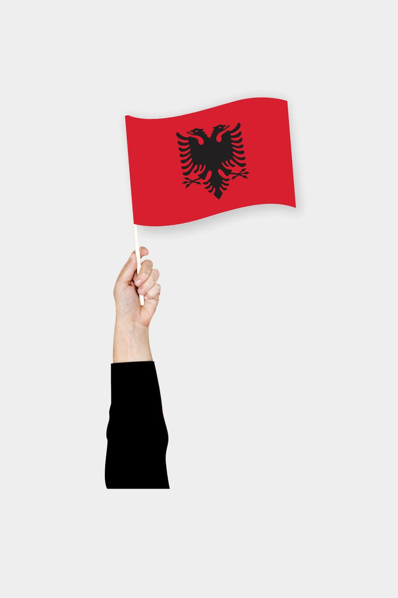Arnavutluk El Bayrağı