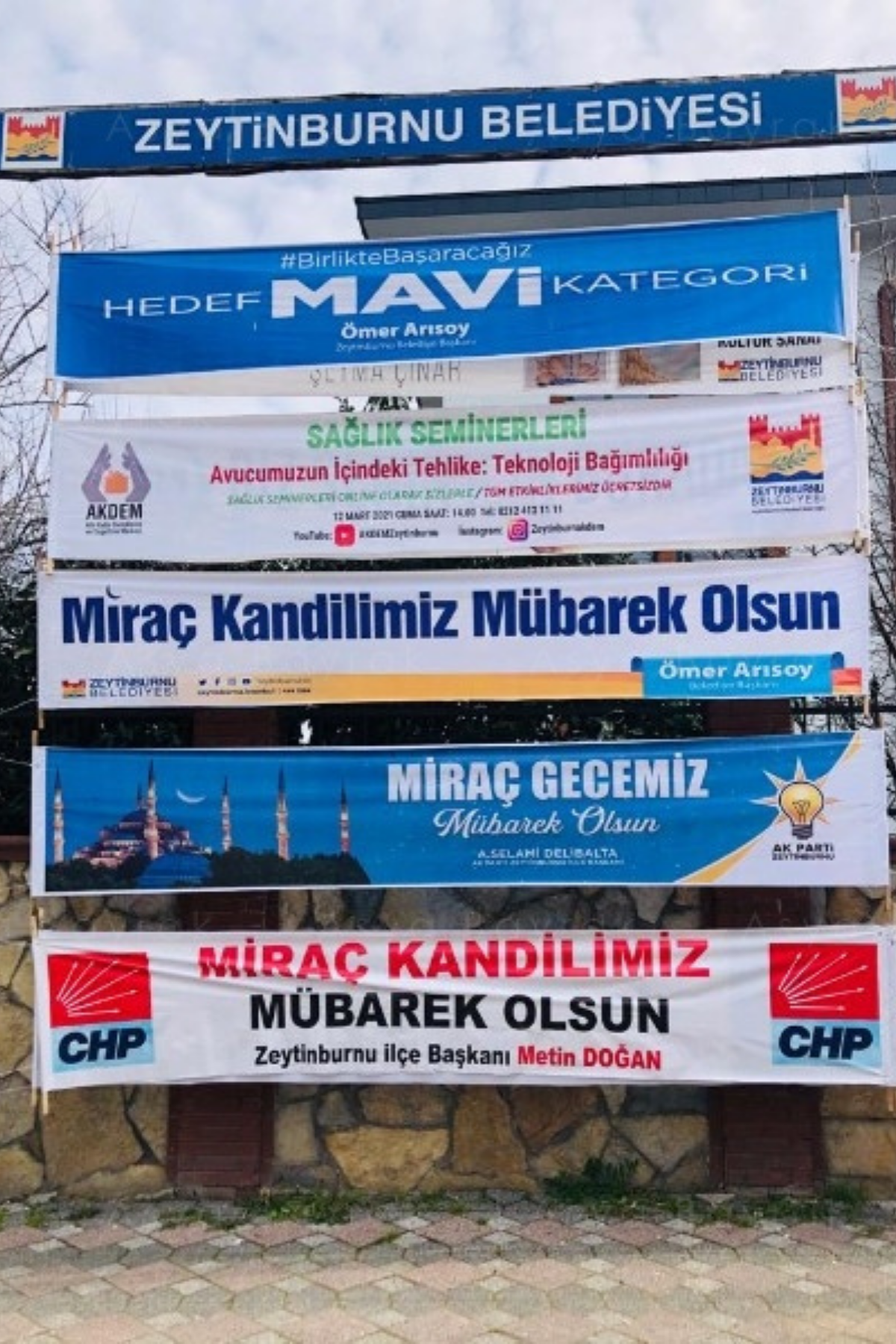 Raschel Kumaş Afiş kurulum görünümü